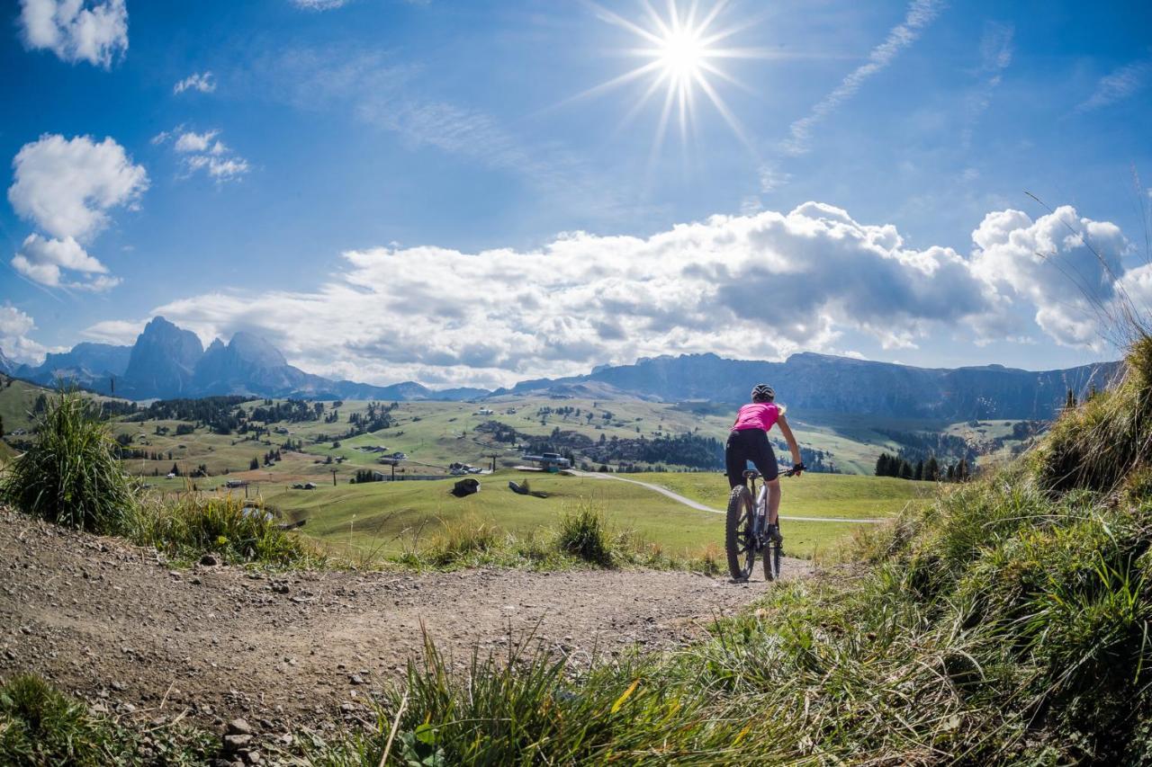 Sporthotel Floralpina Alpe Di Siusi Eksteriør billede
